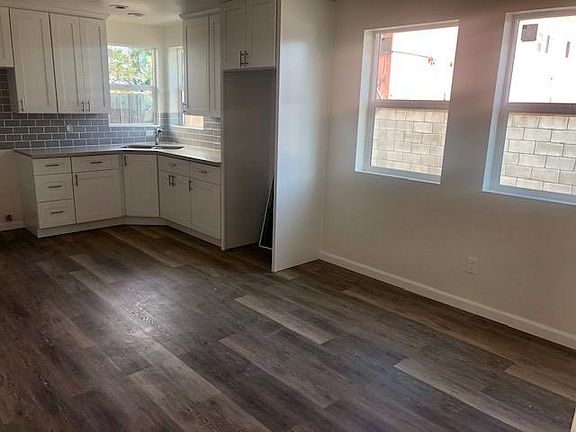 2nd image of 1609 W 205th St