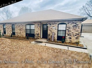 4060 Stillwood Dr, Memphis, TN 38128