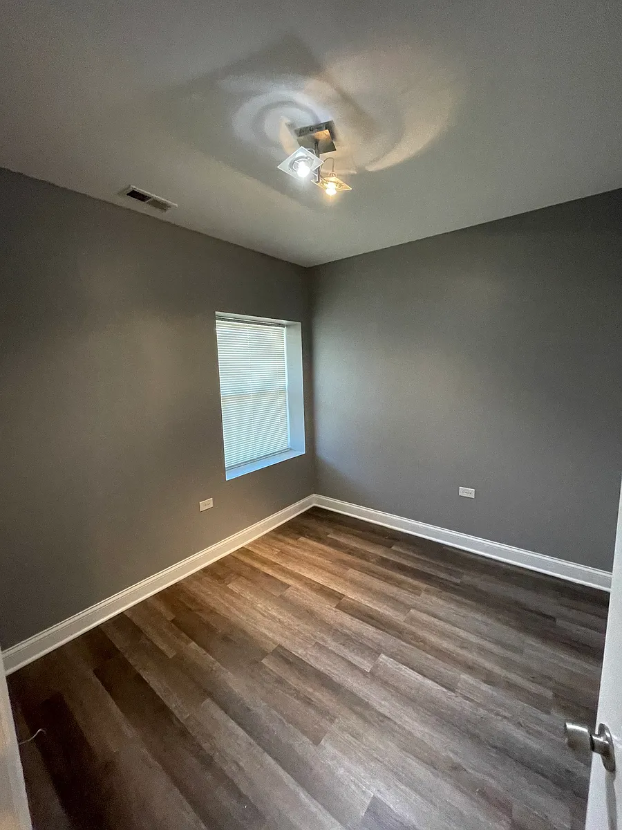 Building Photo - 324 W 72nd St #2