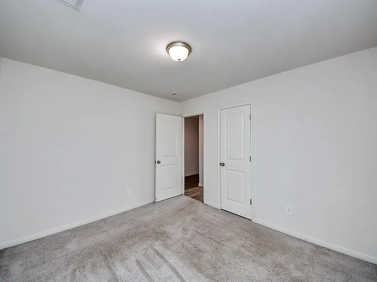 164 Goldenrod — Photo 28