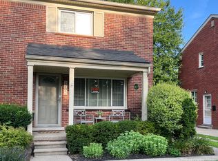 2703 Oliver Rd, Royal Oak, MI 48073