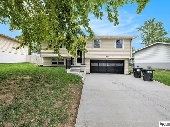 10436 M St, Omaha, NE 68127