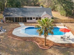 1 Frances Ct, Ladys Island, SC 29907