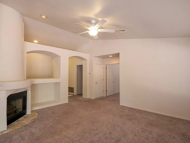 458 W Paseo Rio Grande — Photo 4