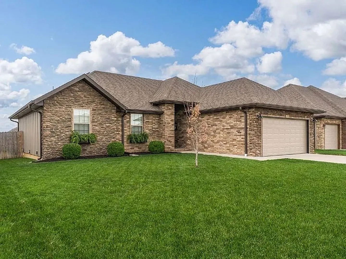 3 Bed 2 Bath Nixa, MO — Photo 3