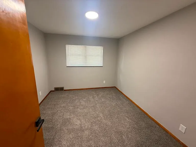 3816 Cullen Dr — Photo 7
