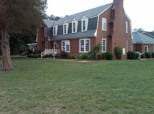 8331 Highview Dr, Gloucester, VA 23061
