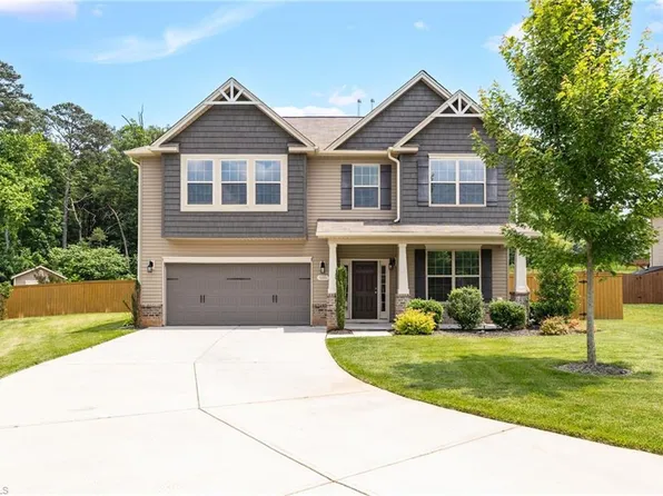 505 Bluffwood Ct, Kernersville, NC 27284