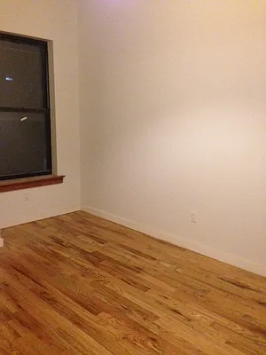 Rented by Subway Management | media 10