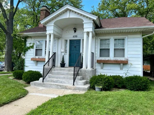 1030 Massena Ave, Waukegan, IL 60085