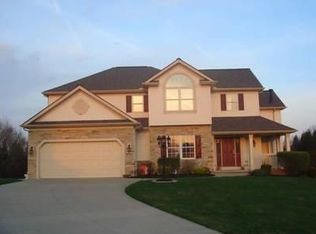 8762 Waterford Ct, Streetsboro, OH 44241