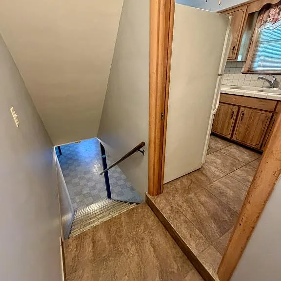 521 Collins Ave — Photo 18
