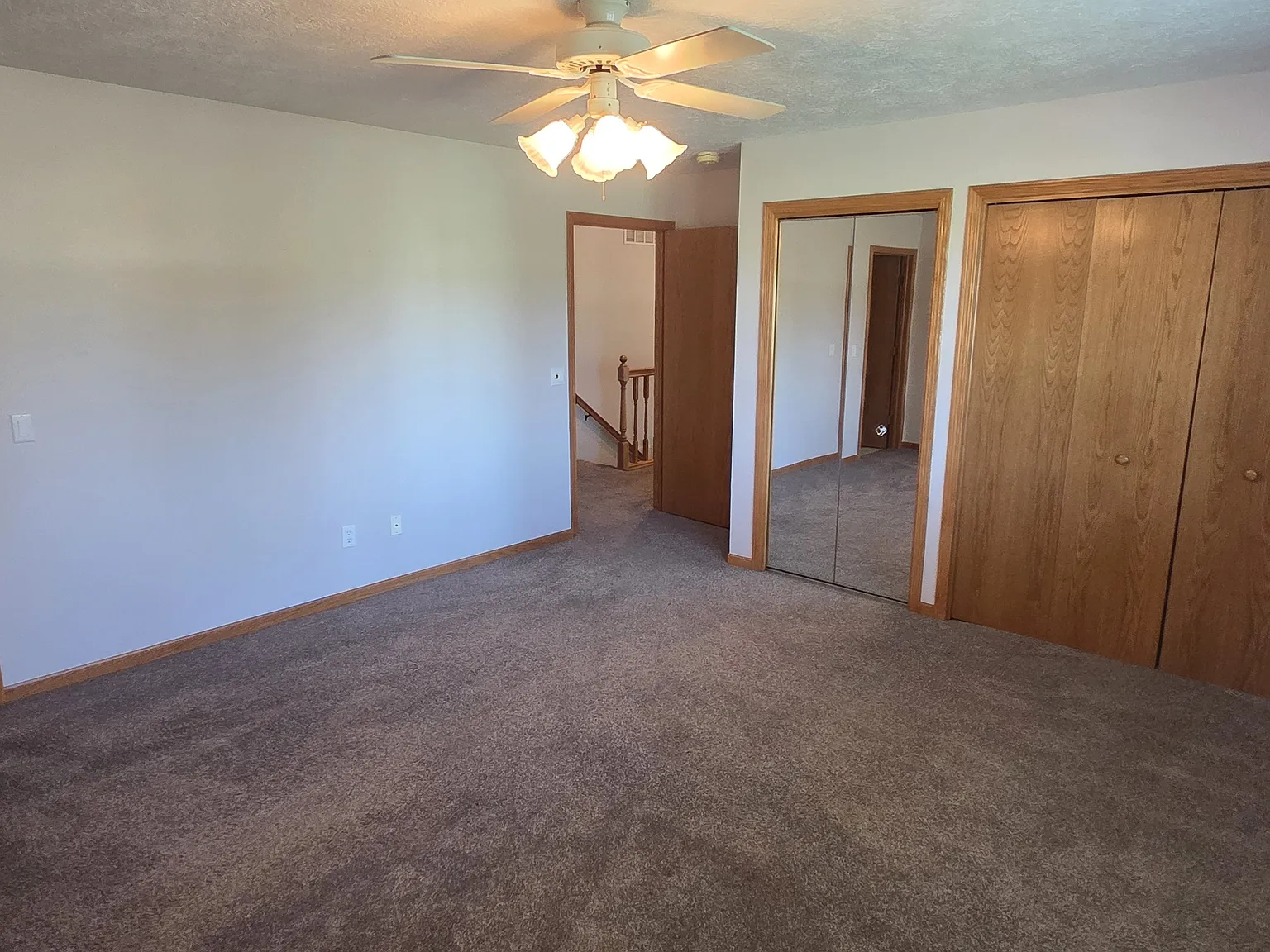 3 bed, 2350 sqft, $2,000 — Photo 3