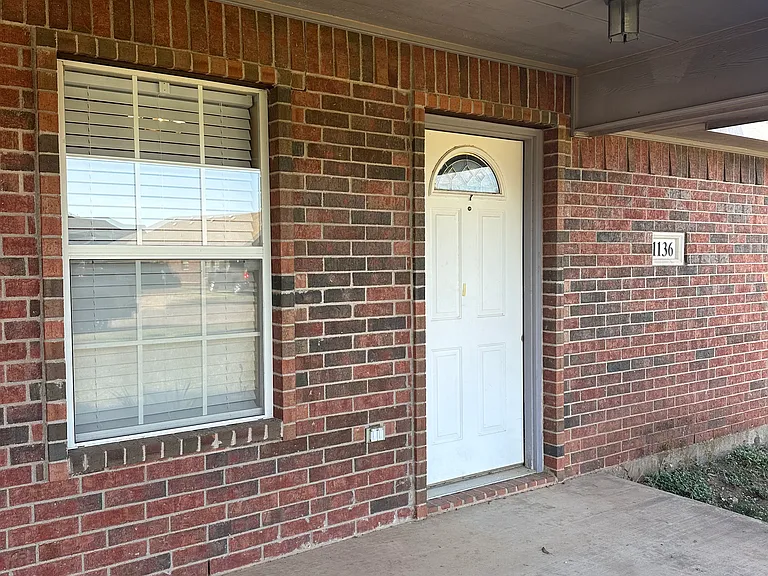 1136 Westheimer Rd — Photo 11