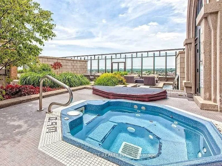383 Prince Of Wales Dr #129 — Photo 21
