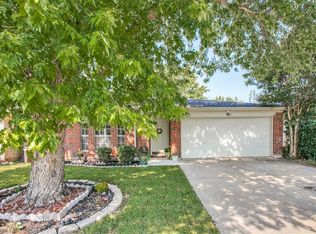 8113 Waterside Trl, Fort Worth, TX 76137