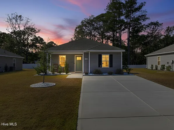 1788 Whispering Pine Street SW, Ocean Isle Beach, NC 28469