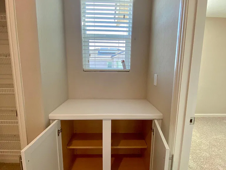 1102 Royalty Way W — Photo 14