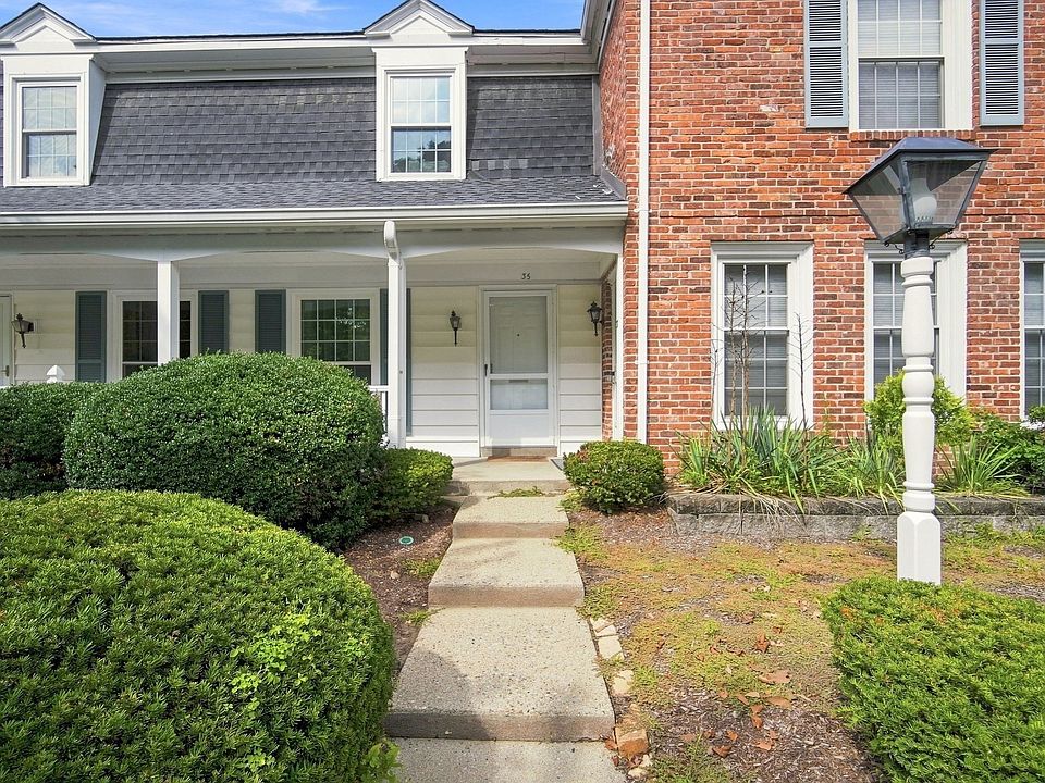 1st image of 37 Williamsburg Dr Unit 37