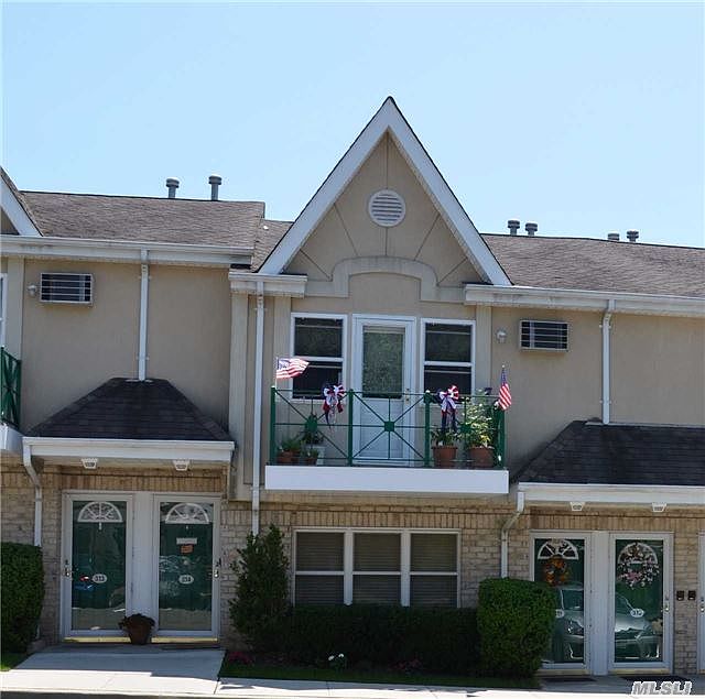 1st image of 311 Cambridge Ct #311