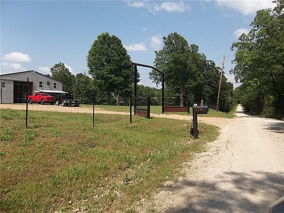 3rd image of 1191 County Road 2116
