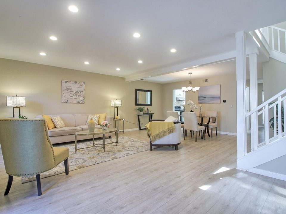 1st image of 19312 Vineyard Ln