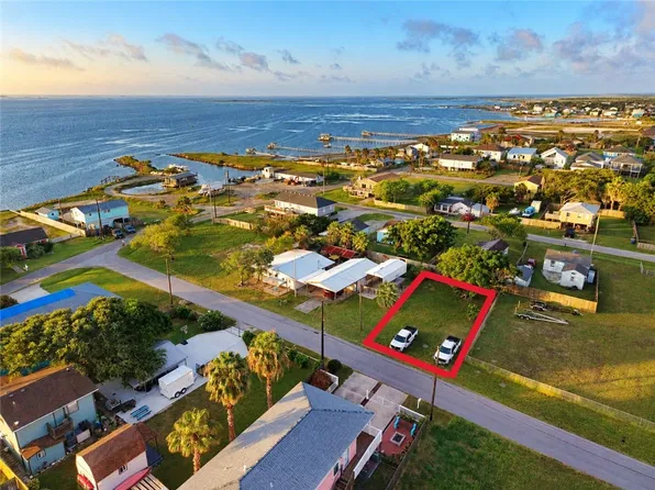 (undisclosed Address), Corpus Christi, TX 78418