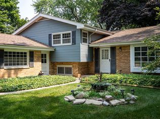 8188 N Warwick Ct, Brown Deer, WI 53209