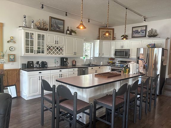 Open Kitchen microwave stove