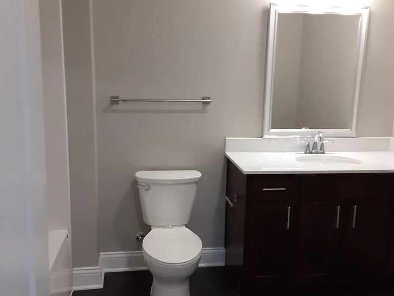 215 N Morton St — Photo 3