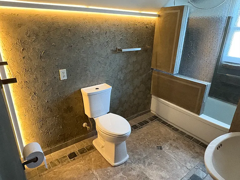 909 W Olive St #A — Photo 20