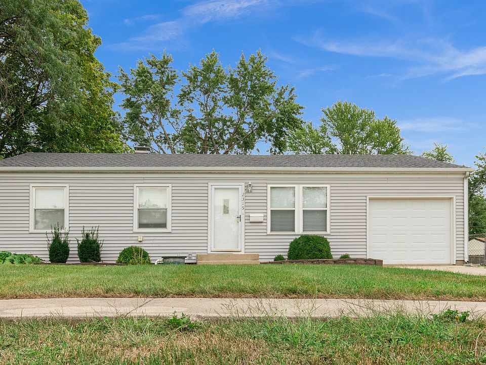 1st image of 2315 Hollyberry Ct