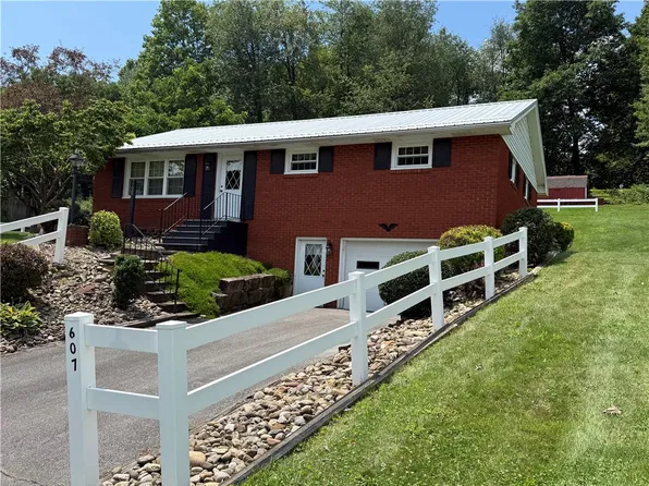 607 Ridge Ave, Marion Center, PA 15759