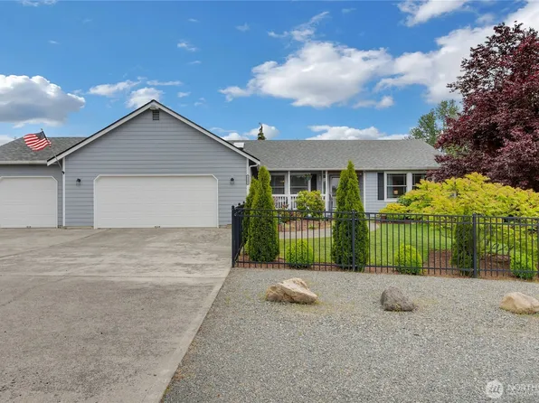 10909 Vickery Avenue E, Tacoma, WA 98446