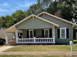 209 N Fairplay St, Seneca, SC 29678
