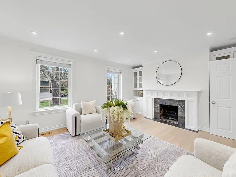 1316 Cambridge Dr — Photo 15