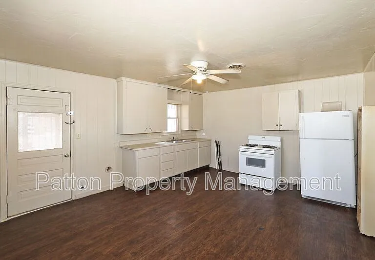 106 N Virginia St — Photo 9
