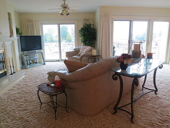 4th image of 302 Water St #51