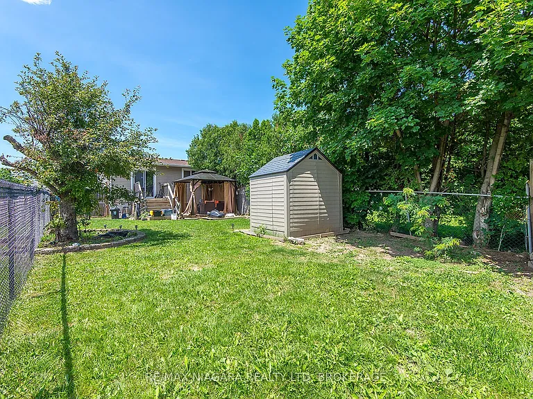 58 Dorchester Blvd — Photo 4