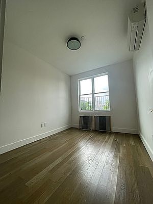 4th image of 1054 Dean St #3B
