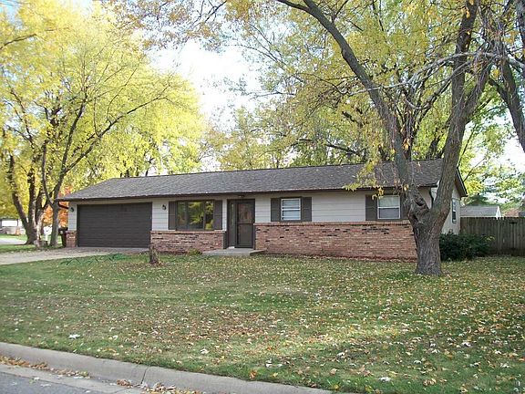 2nd image of 1109 Heron Dr