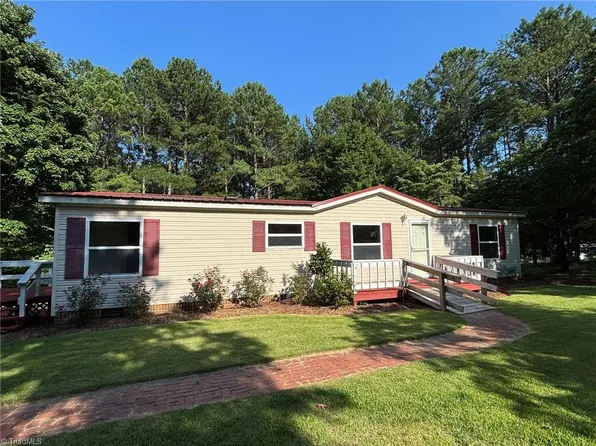 44112 Harper Hearne Rd, New London, NC 28127