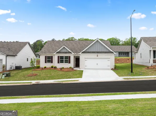 136 Majestic Oak Cir, Dallas, GA 30132