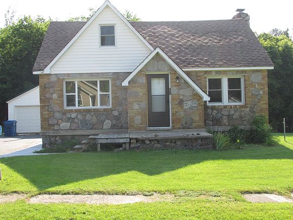 2nd image of 222 S 2nd St