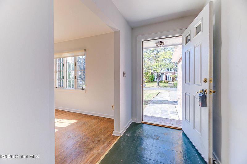 2nd image of 75 Euclid Avenue