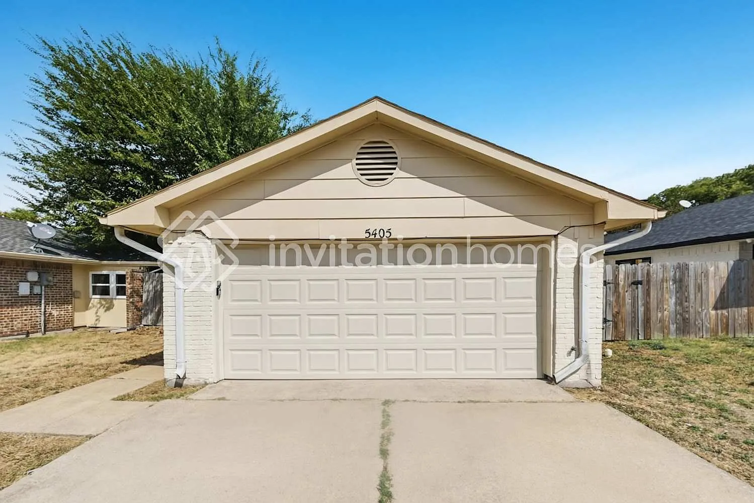5405 Sandpiper Ln Garland, TX 75043 — Photo 1