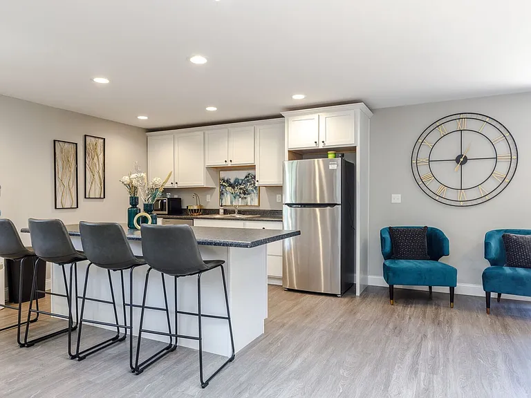 Flats at Dunlap — Photo 10