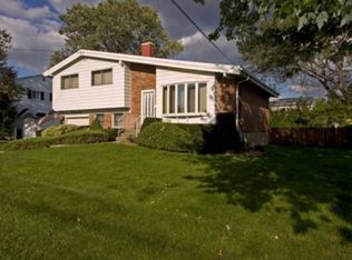 295 W 21st St, Deer Park, NY 11729