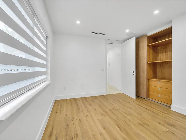 728 Majorca Ave — Photo 19
