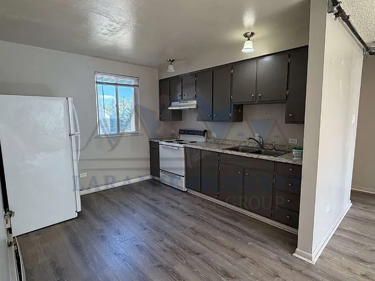 411 S 26th St #8 — Photo 6